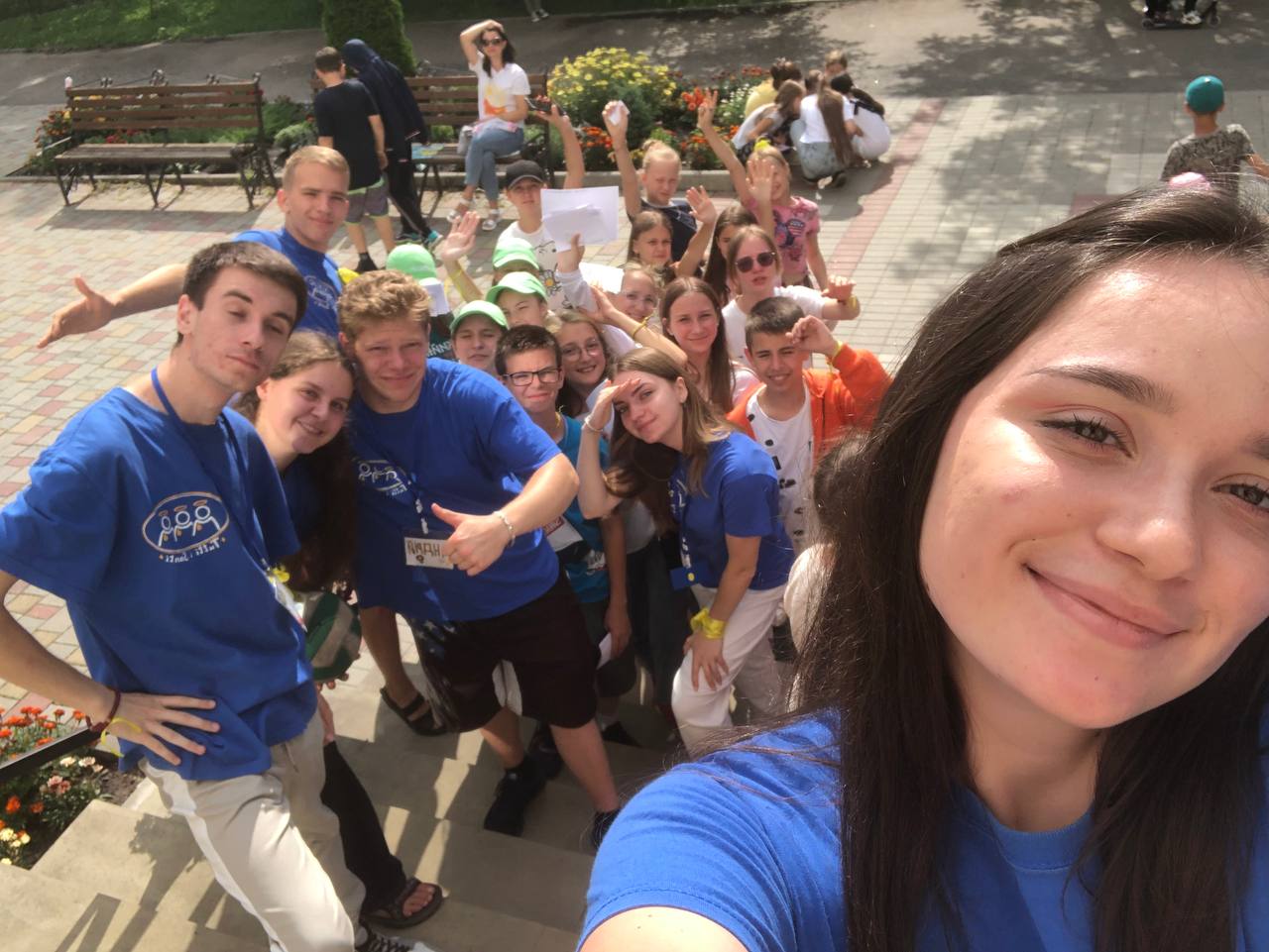 Selfie von einer Gruppe von Jugedlichen